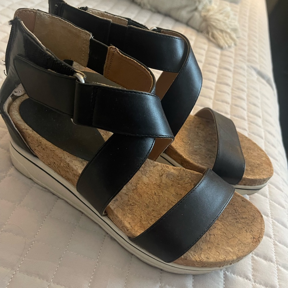 Black sandals